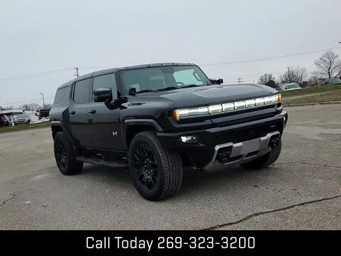 Certified 2024 GMC Hummer EV 2X w/ LPO, Illumination Package image 8