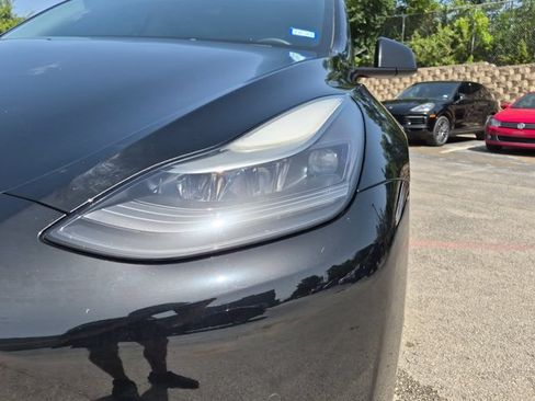 Used 2022 Tesla Model Y Performance AWD/4WD image 11