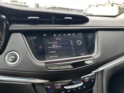 Used 2018 Cadillac XT5 Premium Luxury AWD/4WD image 14