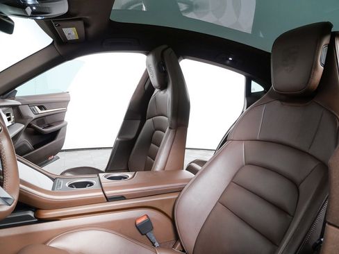 Certified 2023 Porsche Taycan image 5