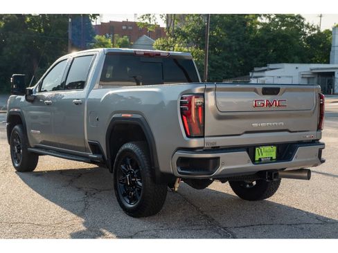Used 2026 GMC Sierra 2500 AT4 w/ AT4 Premium Plus Package AWD/4WD image 6