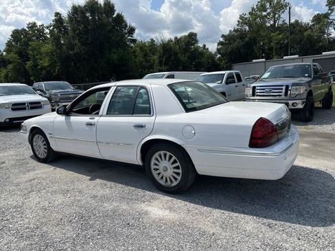 Used 2010 Mercury Grand Marquis LS RWD image 2