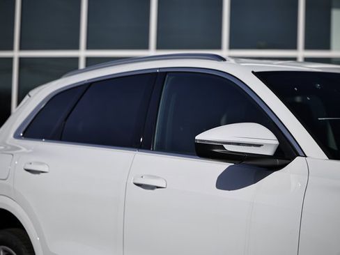 New 2025 Audi Q5 Premium Plus image 3