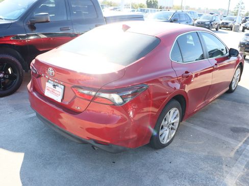 Used 2023 Toyota Camry LE image 11