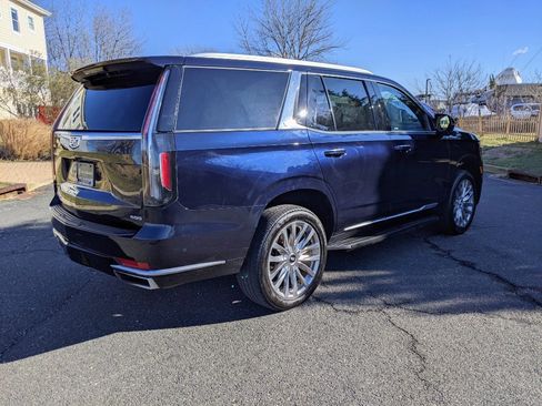 Used 2021 Cadillac Escalade Premium Luxury w/ Performance Package image 5