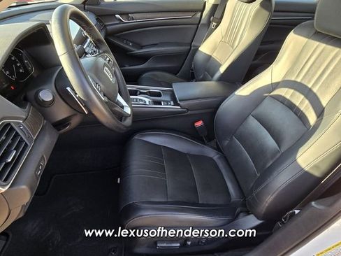 Used 2018 Honda Accord EX-L image 10
