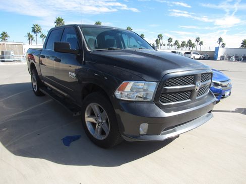 Used 2017 RAM 1500 Express w/ Express Value Package image 2