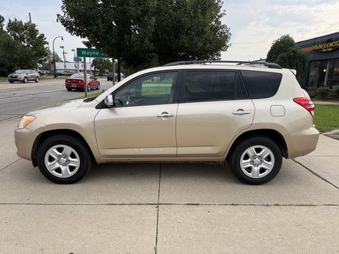 Used 2012 Toyota RAV4 4WD w/ Value Pkg image 8