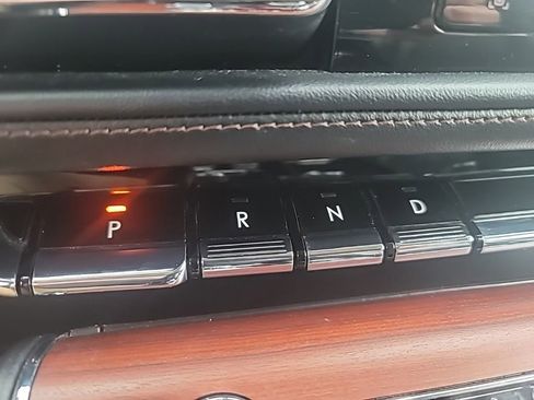 Used 2023 Lincoln Aviator Reserve image 23