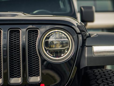 Used 2022 Jeep Wrangler Unlimited Rubicon AWD/4WD image 10