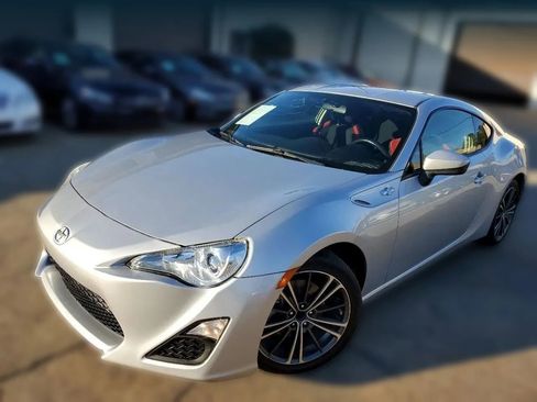 Used 2013 Scion FR-S 10 Series image 2