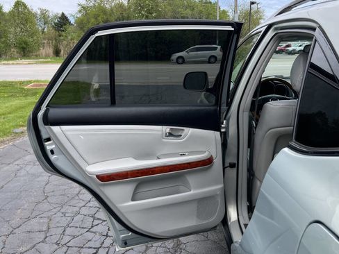 Used 2005 Lexus RX 330 AWD image 32