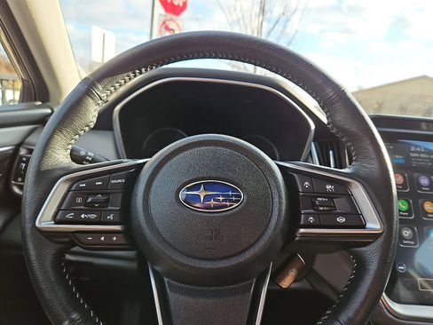 Used 2023 Subaru Outback Limited image 21