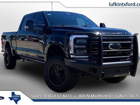 Certified 2025 Ford F250 Platinum w/ FX4 Off-Road Package AWD/4WD image 1