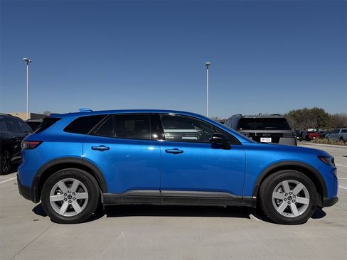 Used 2024 Honda Prologue EX image 3