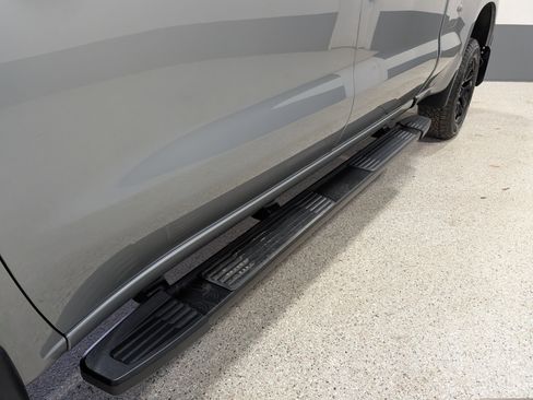 Used 2024 Chevrolet Silverado 1500 LT Trail Boss w/ Convenience Package II AWD/4WD image 9
