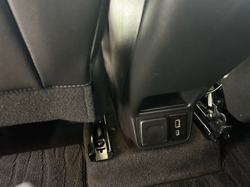 Used 2023 Buick Encore GX Essence w/ Experience Buick Package image 18