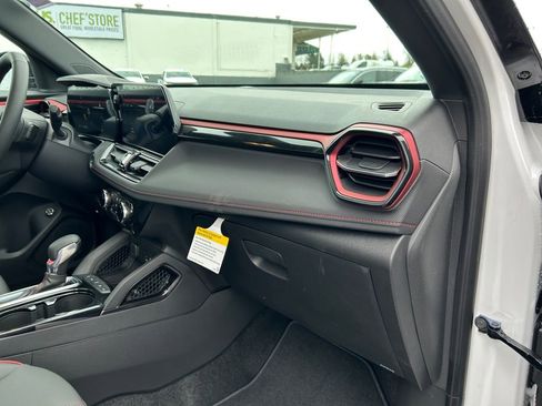 New 2025 Chevrolet TrailBlazer RS w/ Convenience Package image 26