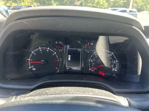 Used 2023 Toyota 4Runner SR5 AWD/4WD image 12