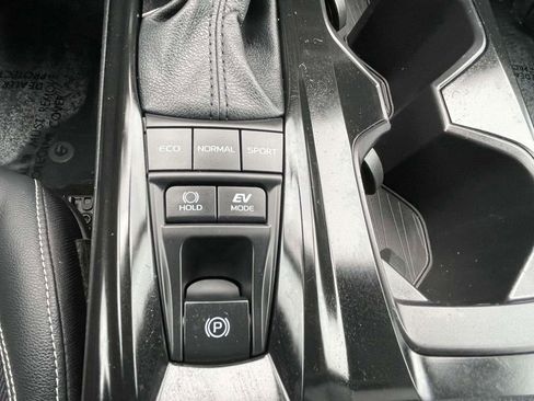 Used 2025 Toyota Camry SE w/ Multimedia Upgrade Package FWD image 39