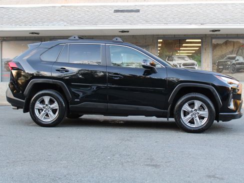 Used 2023 Toyota RAV4 XLE image 22