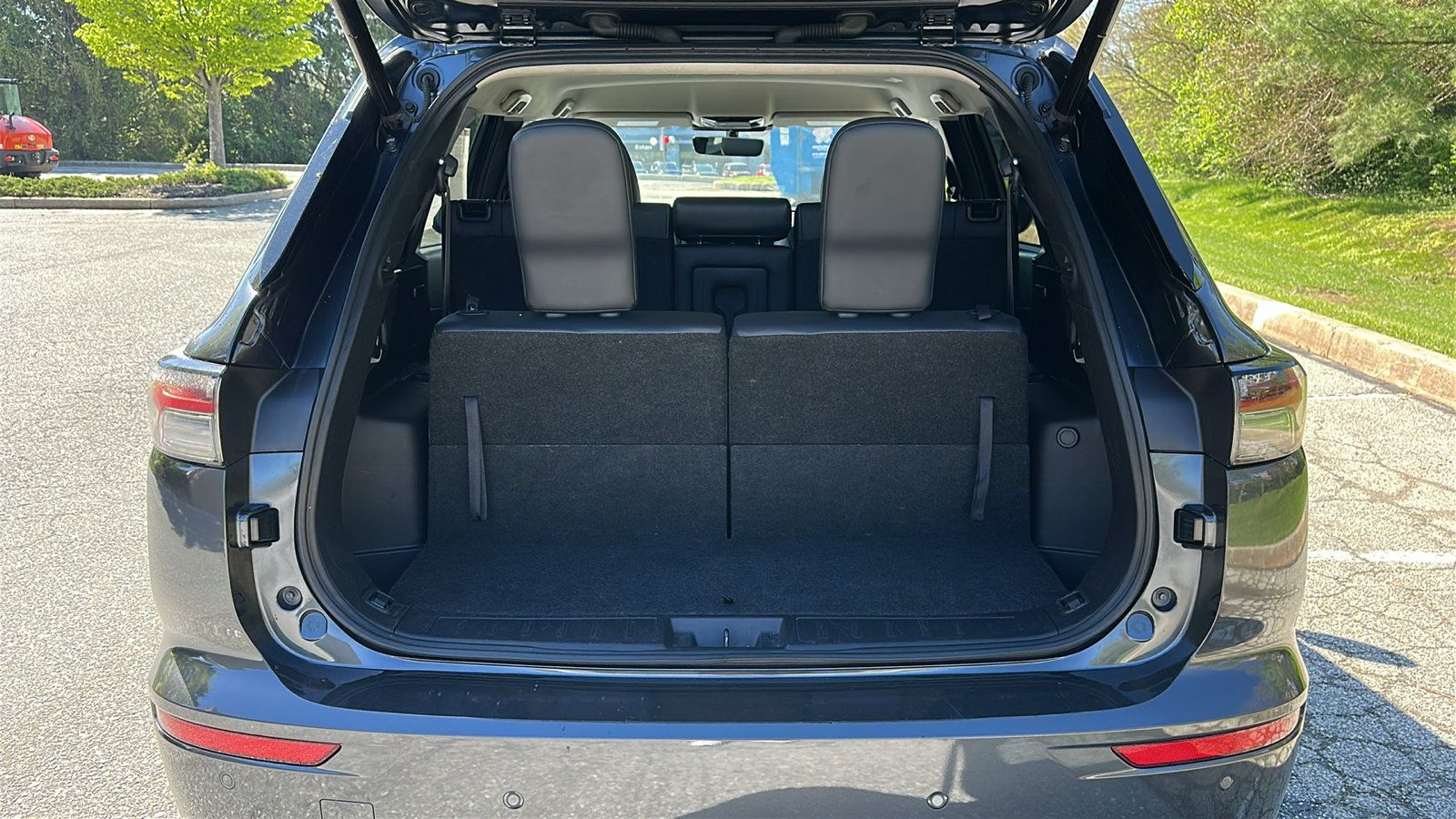 Used 2025 Mitsubishi Outlander AWD image 7