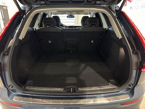 Used 2024 Volvo XC60 B5 Plus w/ Protection Package Premier image 33