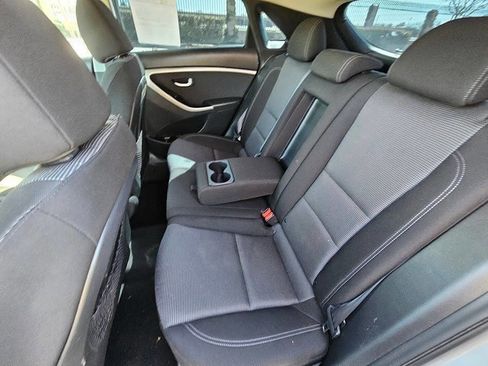 Used 2016 Hyundai Elantra GT image 21