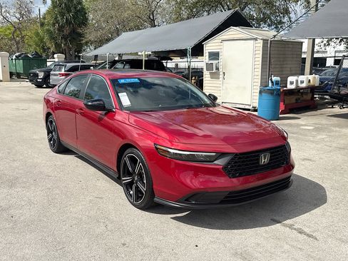 Used 2023 Honda Accord Sport image 1