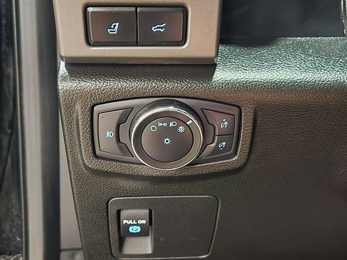 Used 2021 Ford Expedition Max XLT image 43