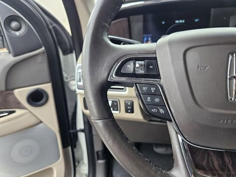 Used 2023 Lincoln Navigator Reserve image 28