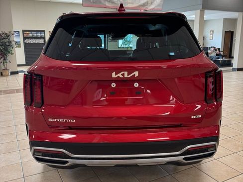 Used 2023 Kia Sorento EX image 6