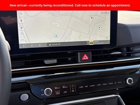 Used 2026 Kia Carnival SX Prestige image 8