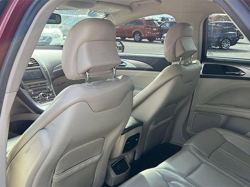 Used 2017 Lincoln MKZ Premiere image 34