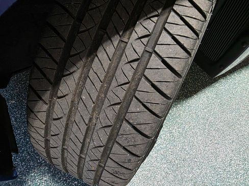 Used 2016 Hyundai Veloster image 13