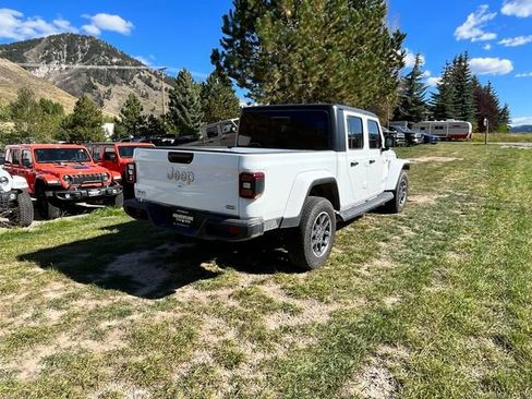 Used 2021 Jeep Gladiator Overland w/ Popular Equipment Package AWD/4WD image 7