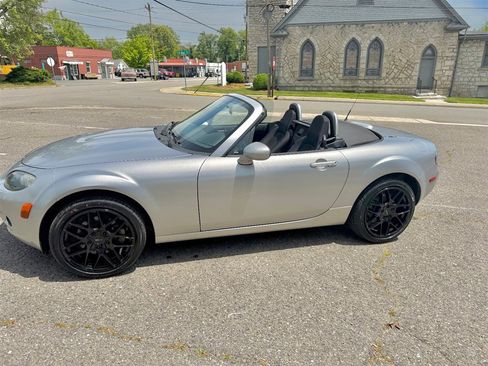 Used 2006 MAZDA MX-5 Miata Sport w/ Suspension Pkg RWD image 18