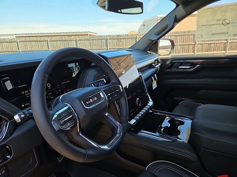 New 2026 GMC Yukon XL Elevation w/ LPO, Floor Liner Package image 13