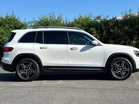 New 2026 Mercedes-Benz GLB 250 image 2