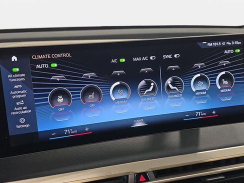 Used 2023 BMW iX xDrive50 w/ Convenience Package image 21