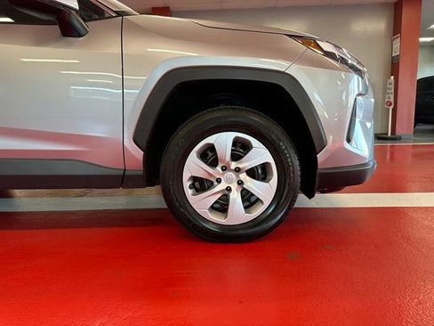 Certified 2023 Toyota RAV4 LE AWD/4WD image 31