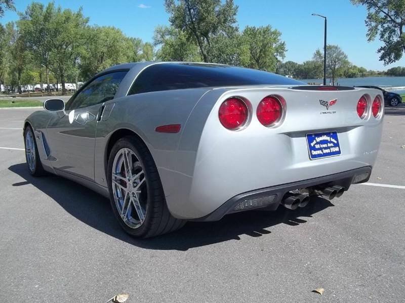 Used 2006 Chevrolet Corvette Coupe w/ Preferred Equipment Group RWD image 17