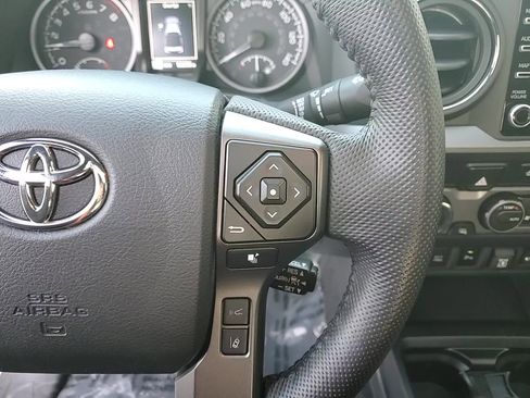 Certified 2023 Toyota Tacoma TRD Off-Road image 15