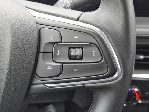 Used 2024 Buick Encore GX Sport Touring image 24