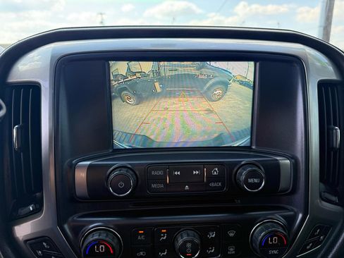 Used 2018 Chevrolet Silverado 1500 LTZ Z71 w/ LTZ Plus Package AWD/4WD image 22