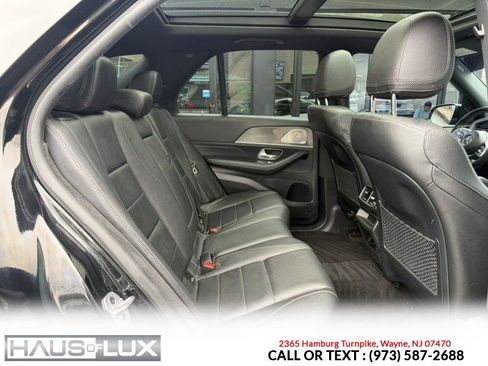 Used 2021 Mercedes-Benz GLE 350 4MATIC w/ AMG Line Exterior image 14