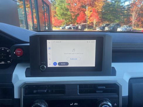 Used 2024 Toyota Tacoma TRD Off-Road image 27