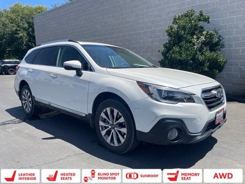 Used 2018 Subaru Outback 3.6R Touring w/ Popular Package #3 AWD/4WD image 1