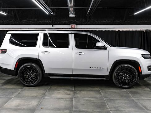 Used 2022 Jeep Wagoneer Series I image 8