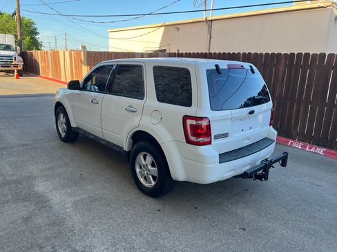 Used 2012 Ford Escape XLS FWD image 4